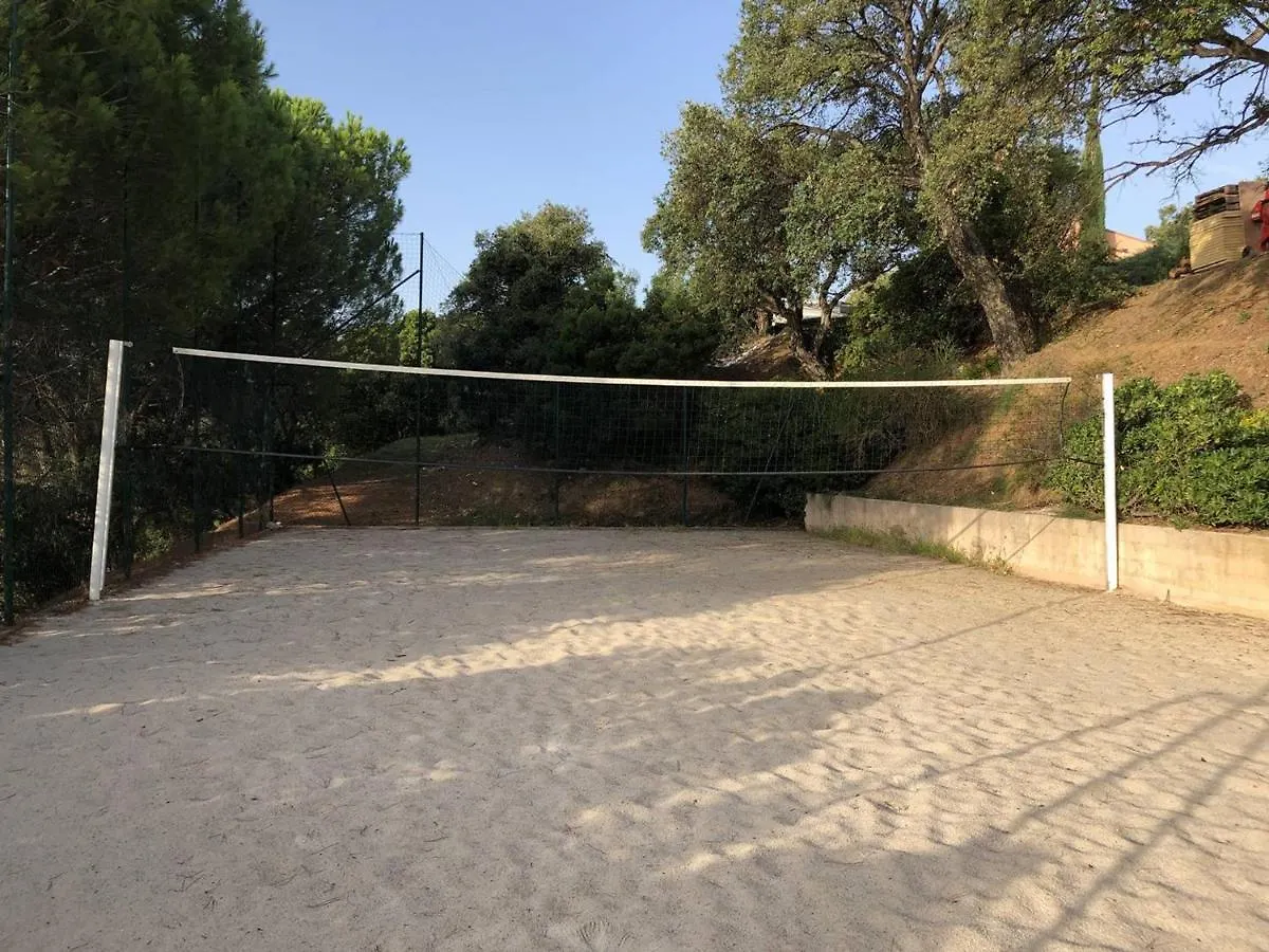 Appartement Avec Jardinet, Terrasse, Piscine Et Parking Aux Issambres - Fr-1-768-9 Les Issambres Casa de Férias