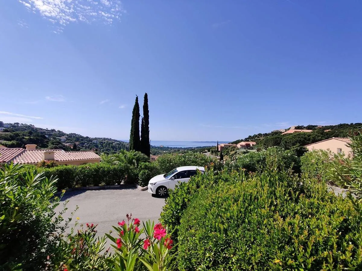 Appartement Avec Jardinet, Terrasse, Piscine Et Parking Aux Issambres - Fr-1-768-9 Les Issambres Holiday home